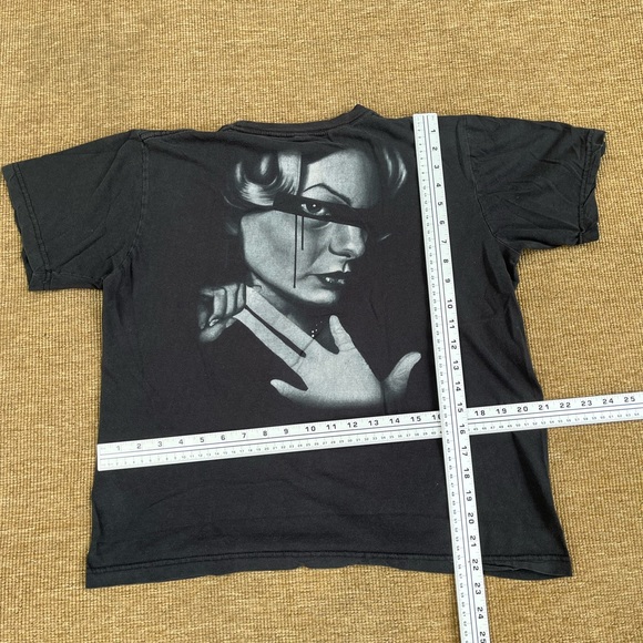 The used band shirt - Picture 2 of 2